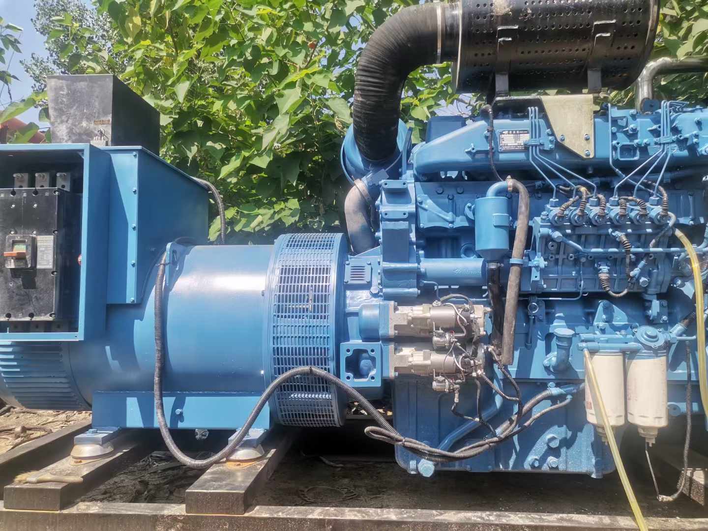 青秀详细说明降低 800kW 柴油发电机输出电流波动的方法