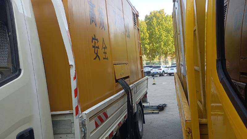青秀如何判断柴油发电机组和UPS电源的切换时间是否符合要求？