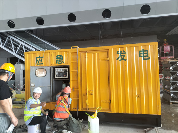 青秀怎样判断空气滤清器是否需要更换？